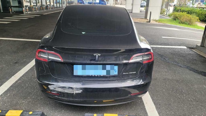 Tesla Model 3 2021