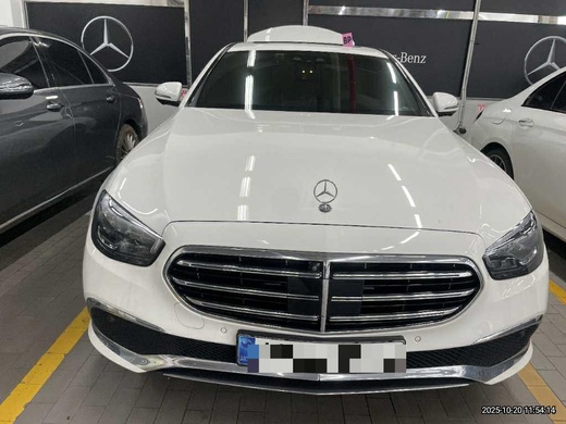 Mercedes-Benz E250 2023