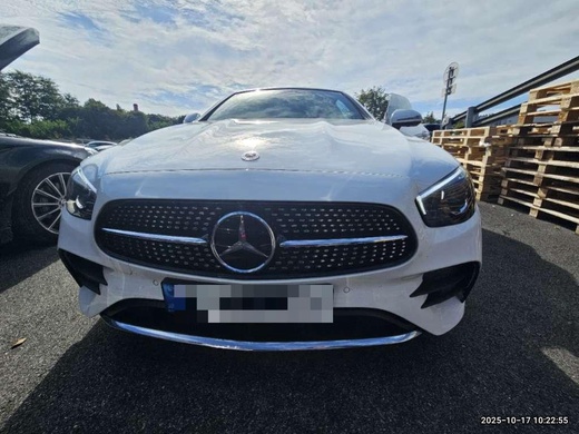 Mercedes-Benz E450 2023