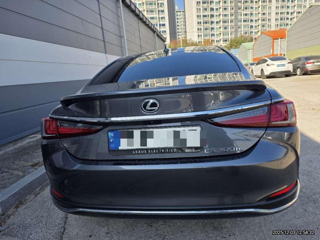 Lexus ES300h
