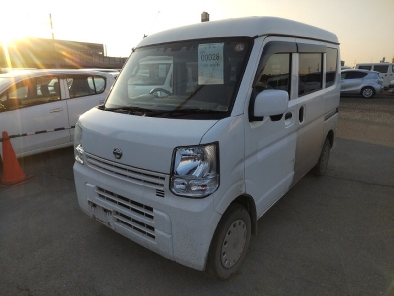 NISSAN CLIPPER VAN