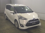 Toyota Sienta 2016