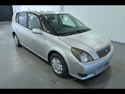 Toyota Opa 2001