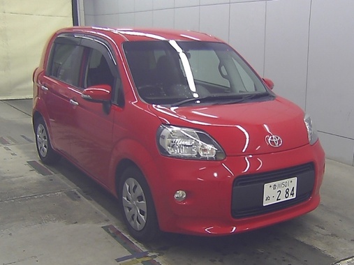 Toyota Porte 2013