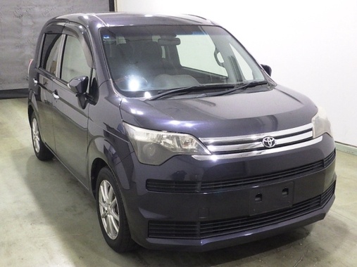 Toyota Spade 2013
