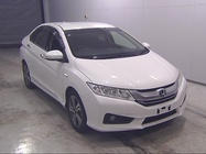 Honda Grace 2015
