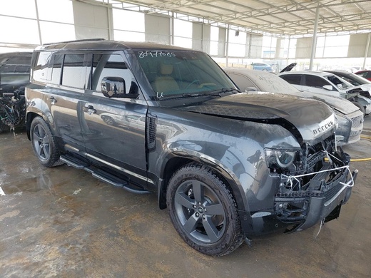 Land Rover Defender 2024