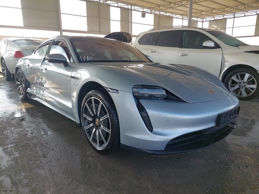 Porsche Taycan 2022