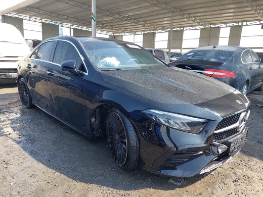 Mercedes-Benz A200 2025