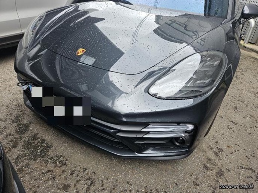 Porsche Panamera 2023