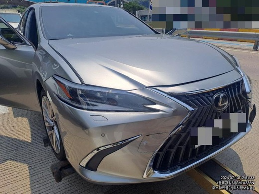 Lexus ES300h 2024