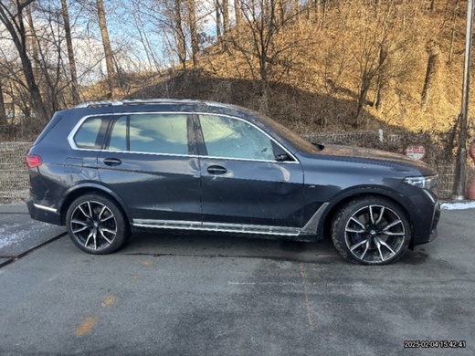 BMW X7 2021
