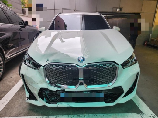 BMW iX1 2024