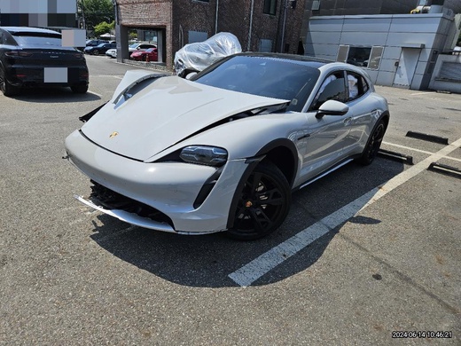 Porsche Taycan 2023