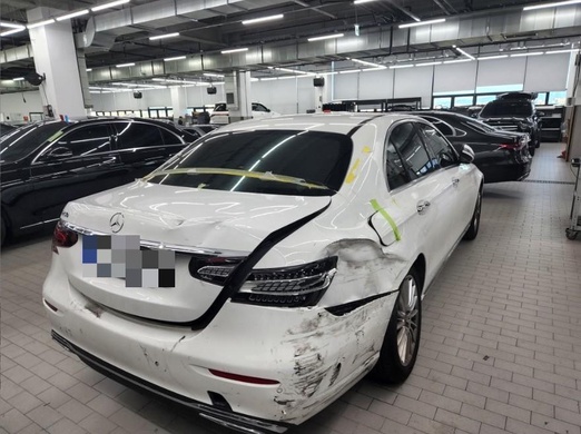 Mercedes E250 2023