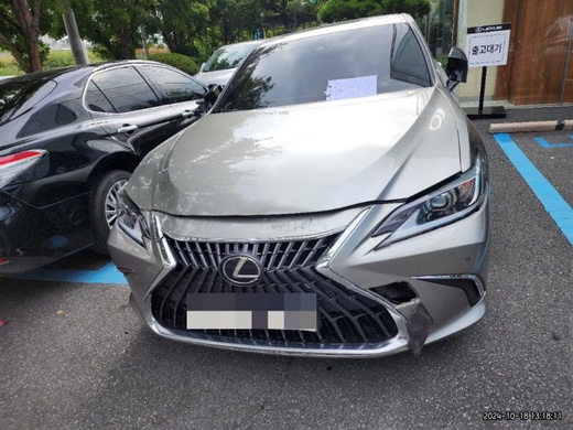 Lexus ES300h 2023