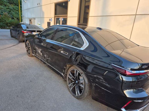 BMW 750e 2024