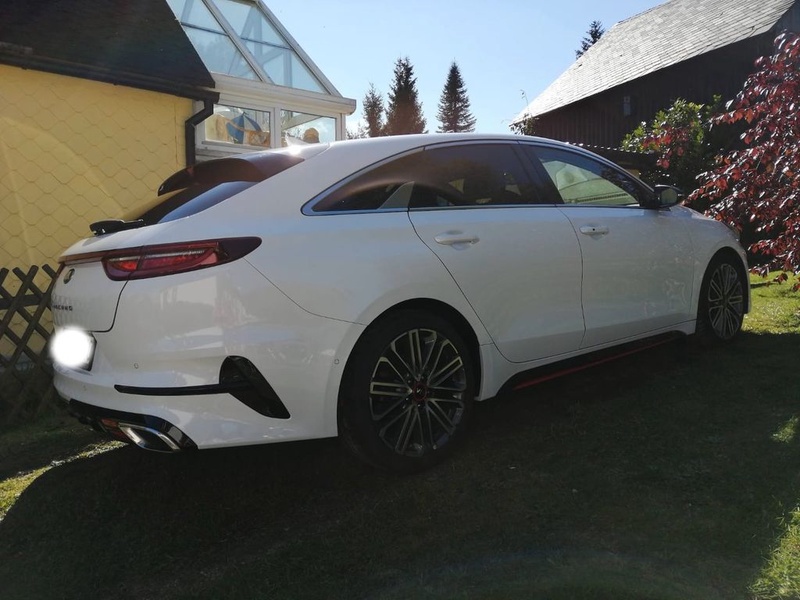 Kia pro cee'd / ProCeed