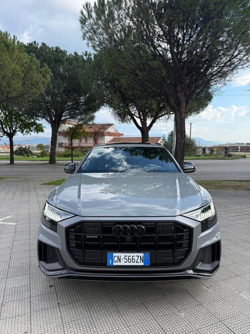 Audi Q8
