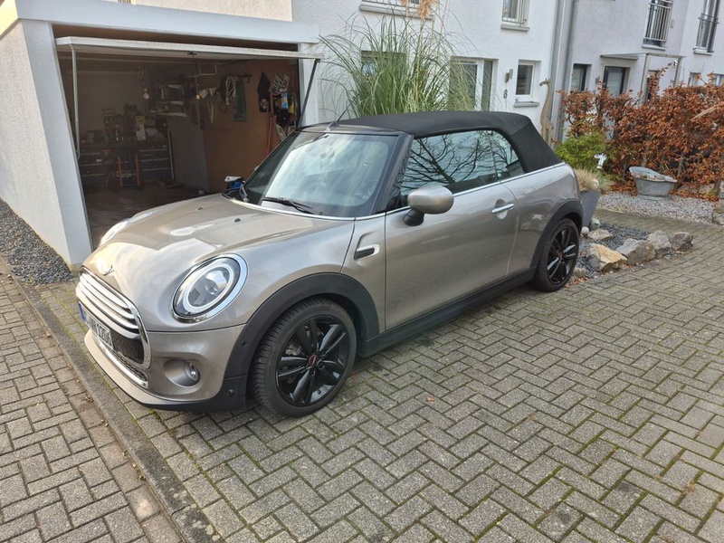 MINI Cabrio