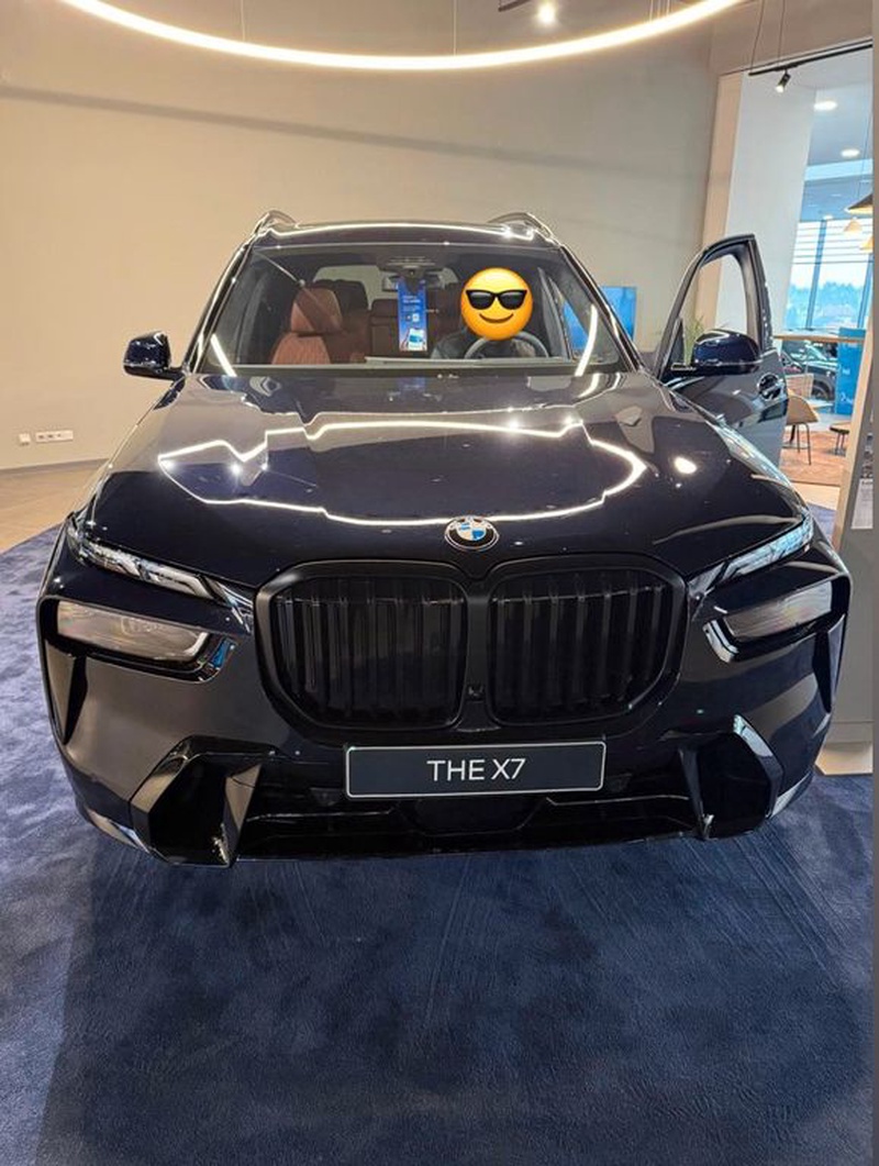 BMW X7