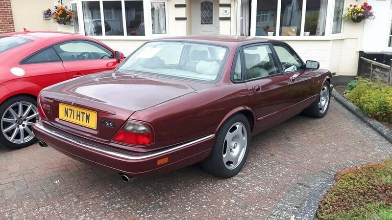 Jaguar XJR