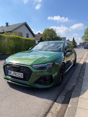 Audi RS4 2021