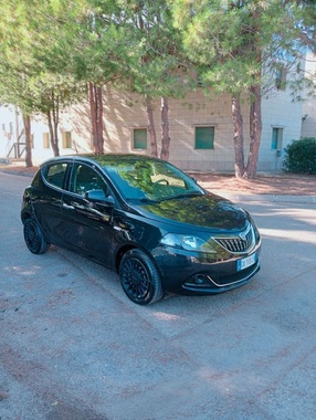 Lancia Ypsilon 2022