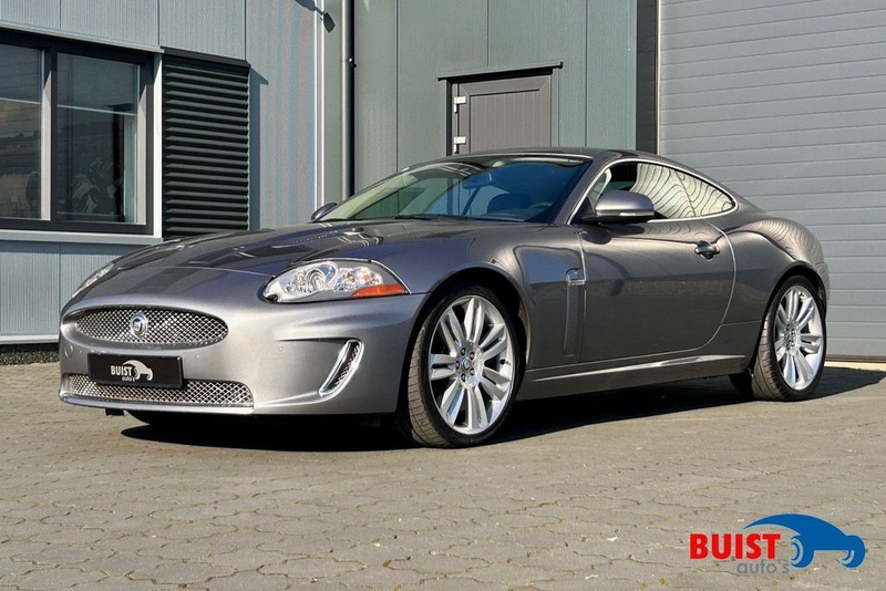 Jaguar XKR
