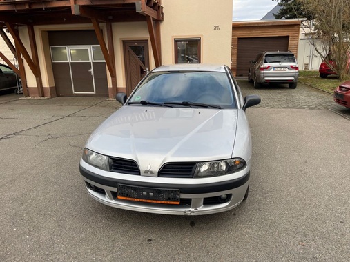 Mitsubishi Carisma 2004