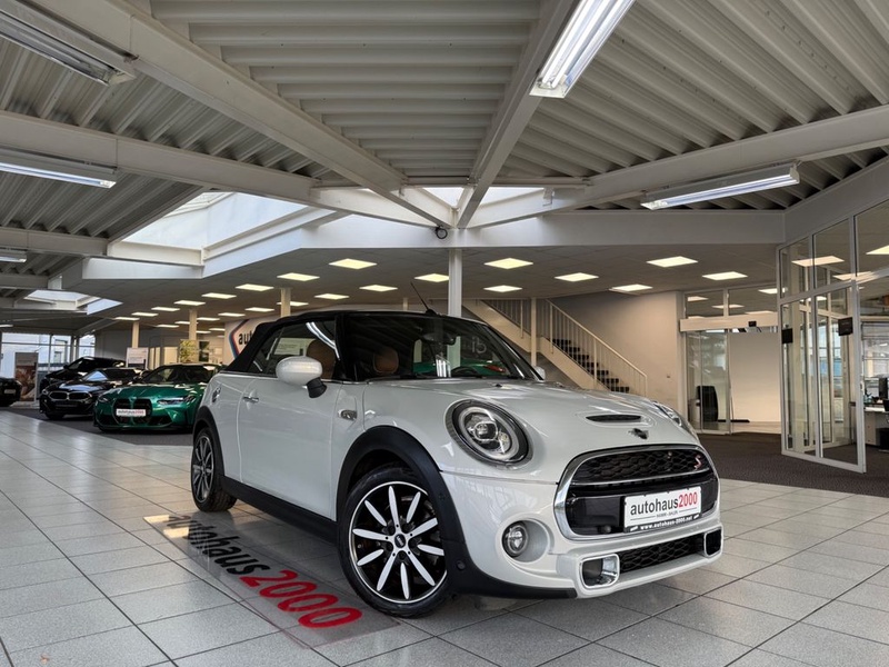 MINI Cabrio