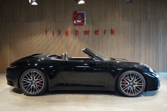 Porsche 992 2021