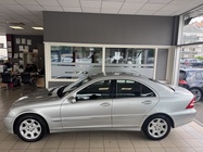 Mercedes-Benz C-Class 2005