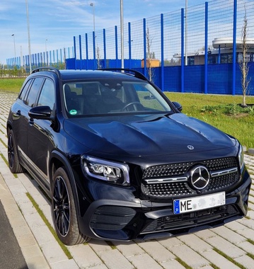 Mercedes-Benz GLB-Class 2023