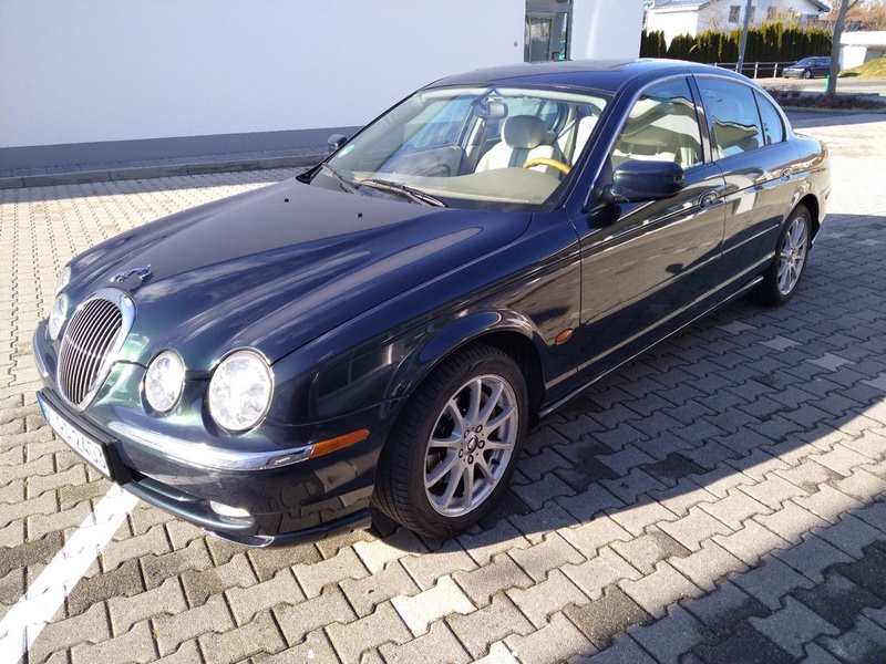 Jaguar S-TYPE
