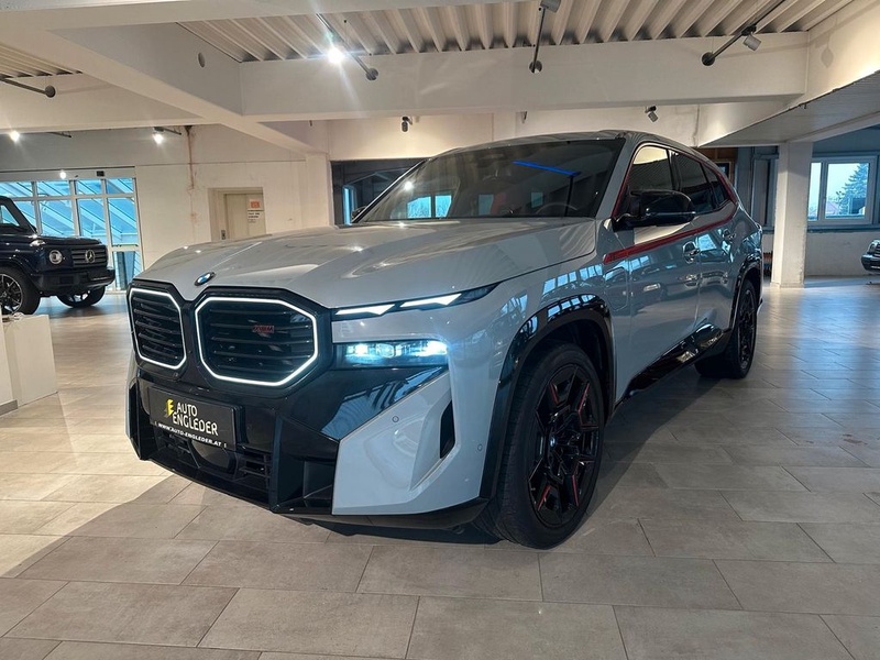 BMW XM