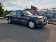 Mercedes-Benz E-Class 1990