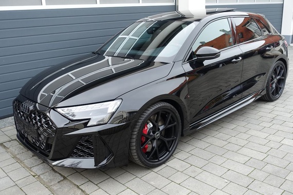 Audi RS3 2025