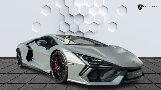 Lamborghini Revuelto 2025