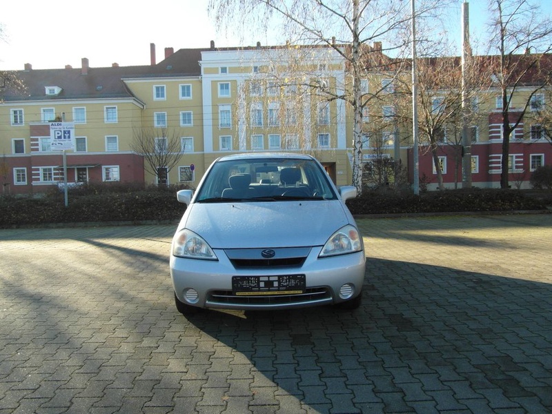 Suzuki Liana