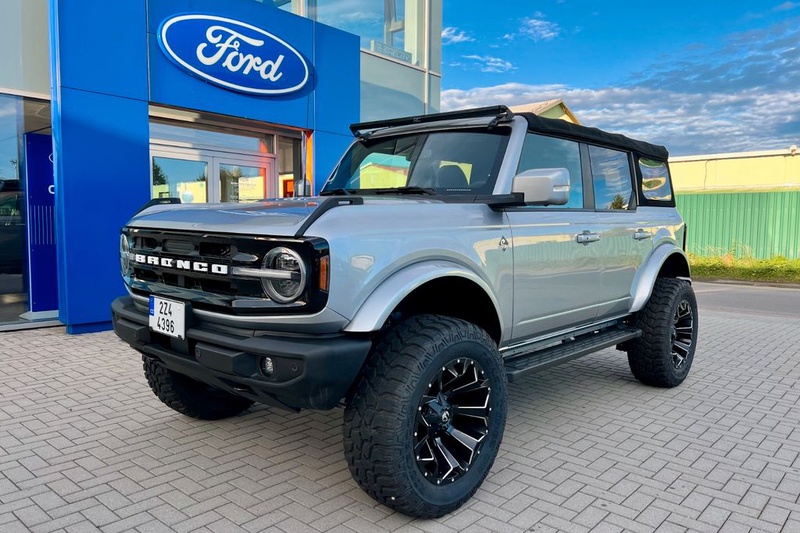 Ford Bronco