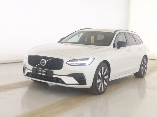 Volvo V90 2025