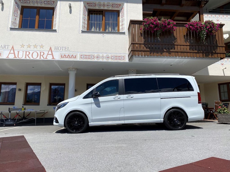 Mercedes-Benz V-Class