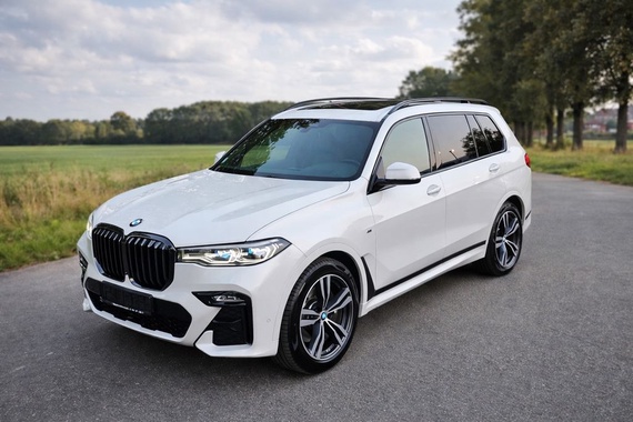 BMW X7 2021