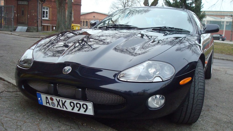 Jaguar XKR