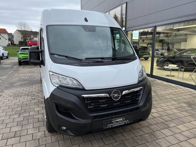 Opel Movano