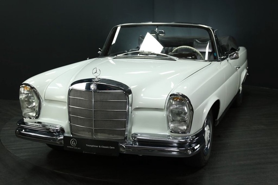 Mercedes-Benz 250 1966