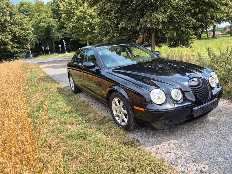 Jaguar S-TYPE