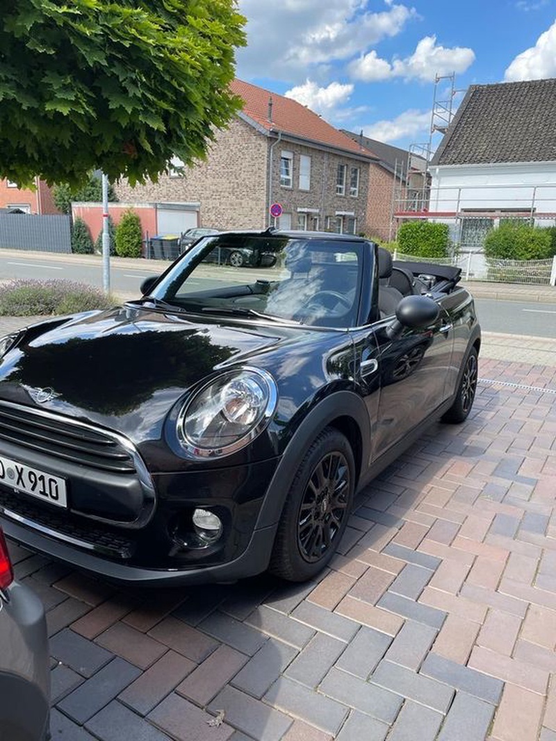 MINI Cabrio