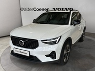 Volvo XC40 2025